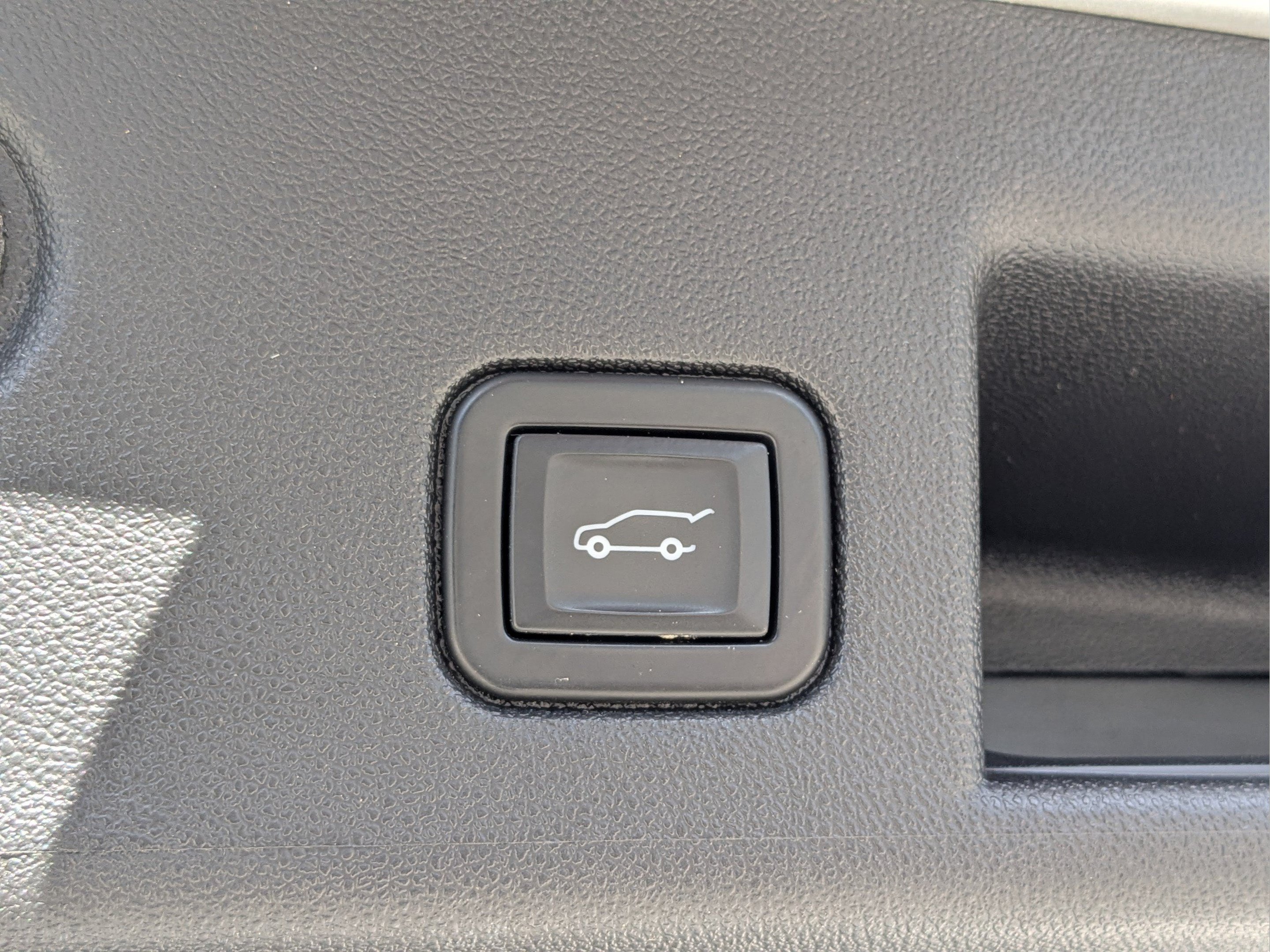 2020 Chevrolet Equinox Premier - Photo 11