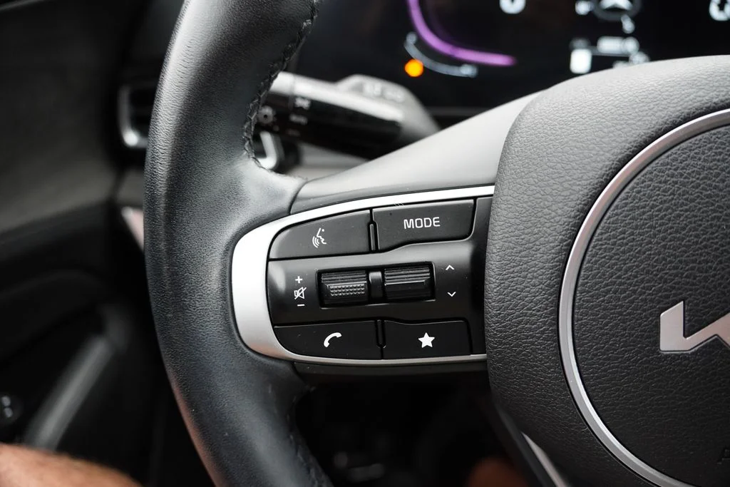 Used 2024 Gravity Gray Kia X-Line image 33