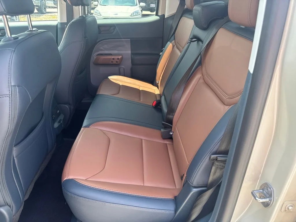Used 2024 Silver Ford Lariat image 28