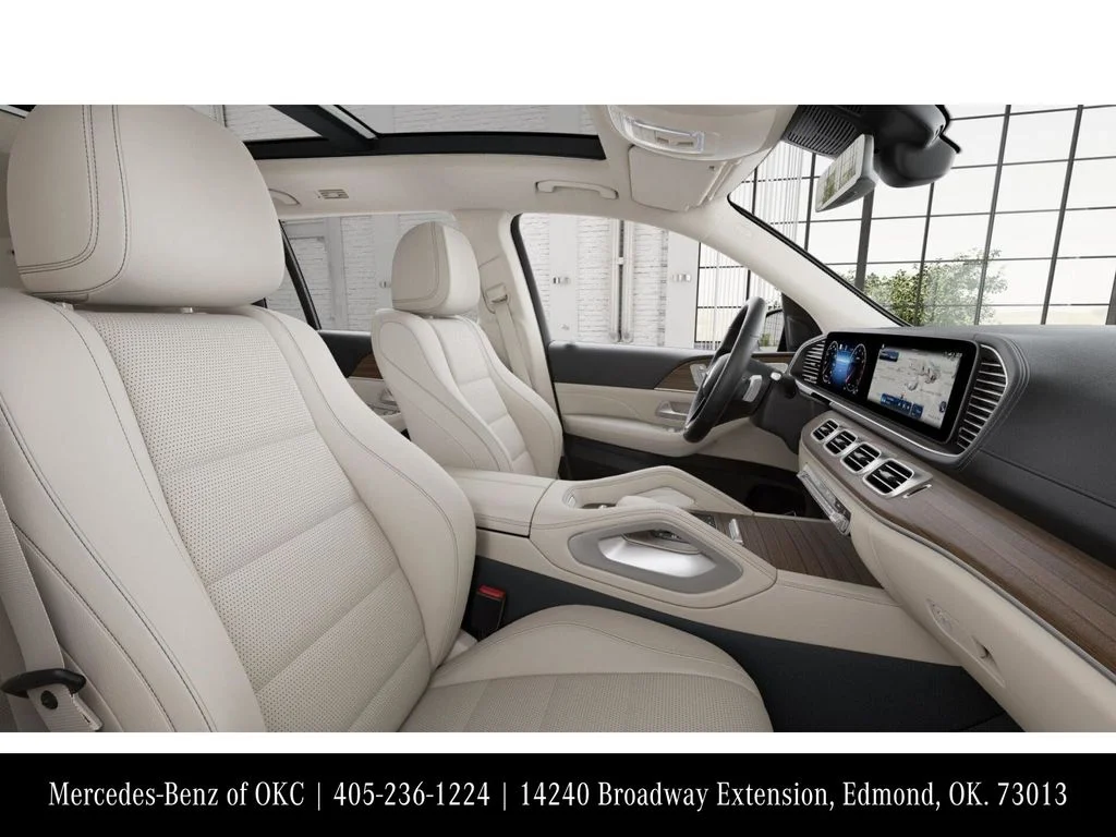 Used 2026 White Mercedes-Benz GLS 450 image 4