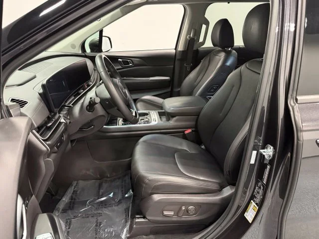 Used 2025  Kia SX image 12