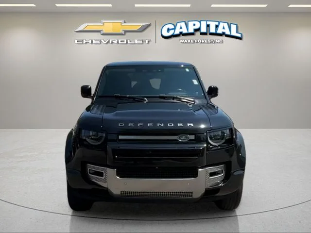 Used 2022  Land Rover SE image 8