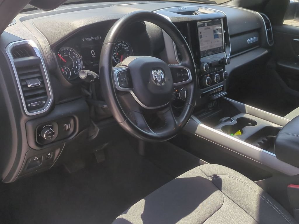 Used 2022 White Ram Big Horn/Lone Star image 13