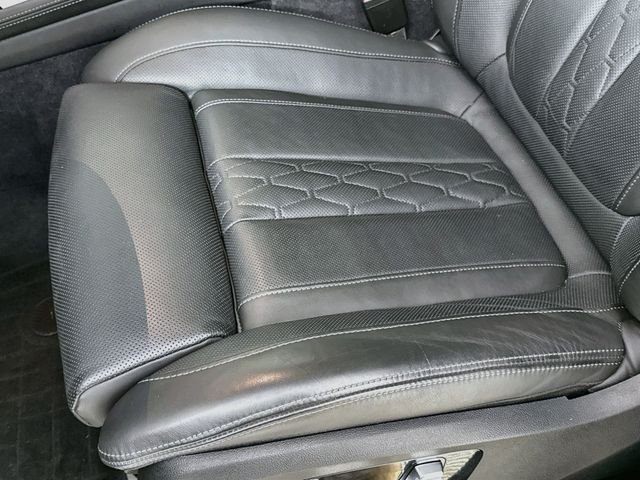 Certified Used 2025 Black Sapphire Metallic BMW M60i image 20