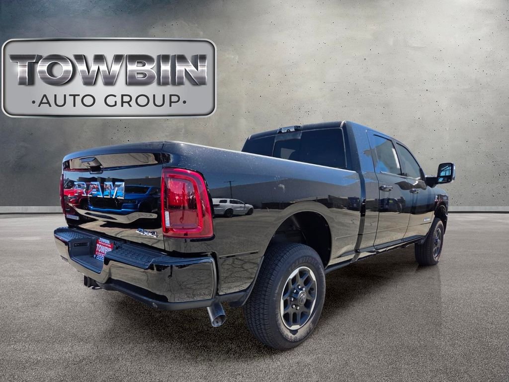 New 2025 Diamond Black Crystal Pearl-Coat Exterior Paint RAM Laramie image 3