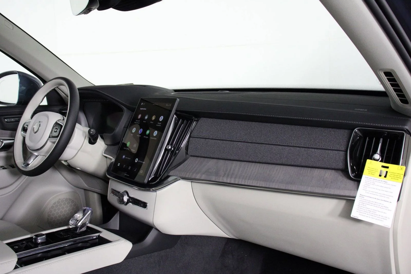 2026 Volvo XC90 Ultra - Photo 9