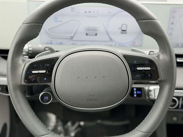 Used 2023 Black Hyundai Limited image 18