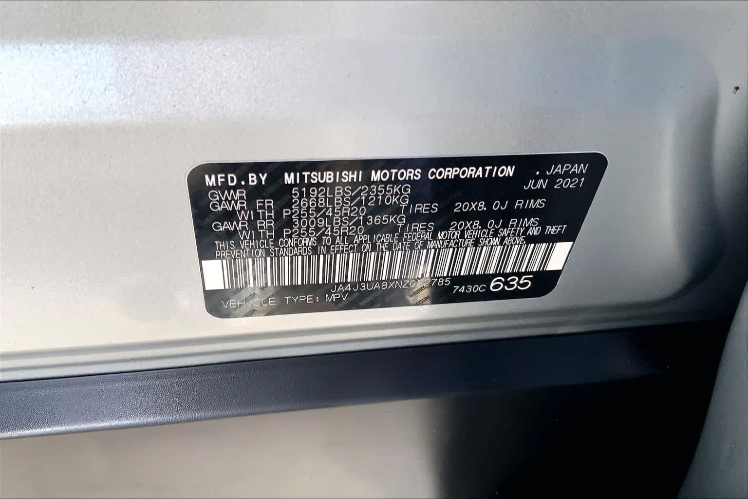 Used 2022 Alloy Silver Metallic Mitsubishi SE image 33