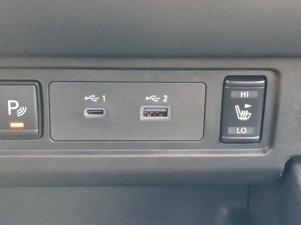 New 2027 Glacier White Nissan Crew Cab SV image 7