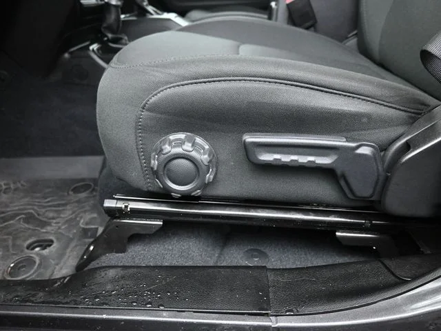 Used 2022 Gray Jeep Unlimited Sahara image 24