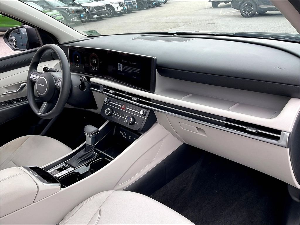 Used 2026 Hampton Gray Hyundai SE image 13