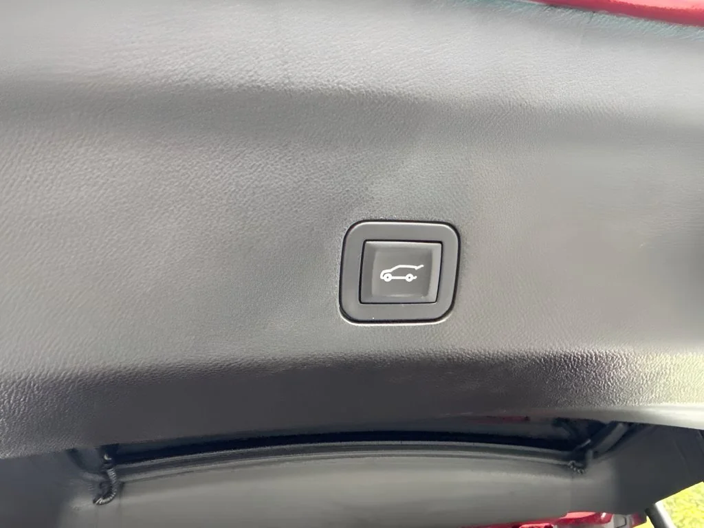 Used 2024 Red GMC AT4 image 27
