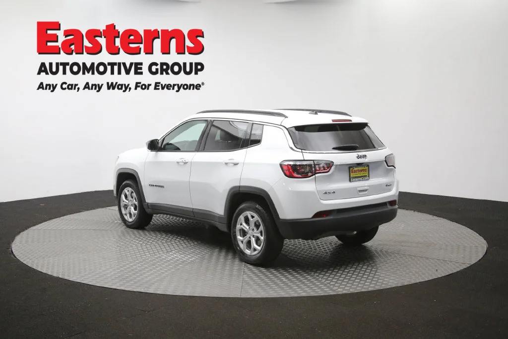 Used 2024 White Jeep Latitude image 59
