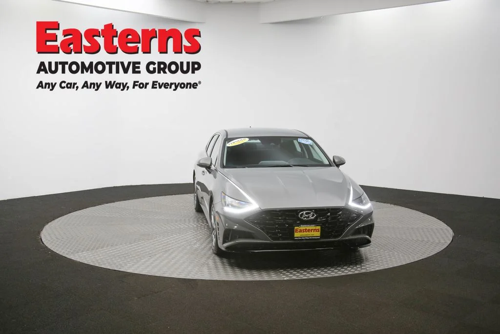 Used 2023 Gray Hyundai SEL image 47