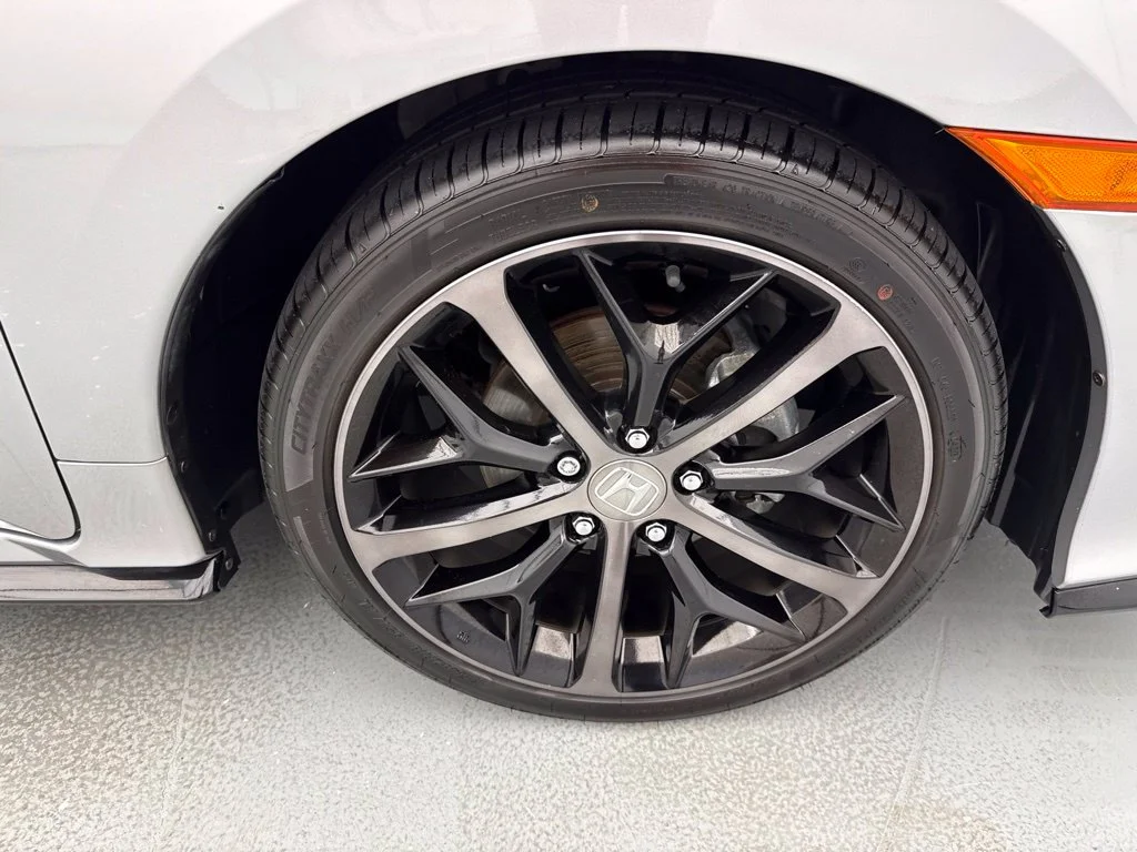 Used 2021 Lunar Silver Metallic Honda Sport image 12
