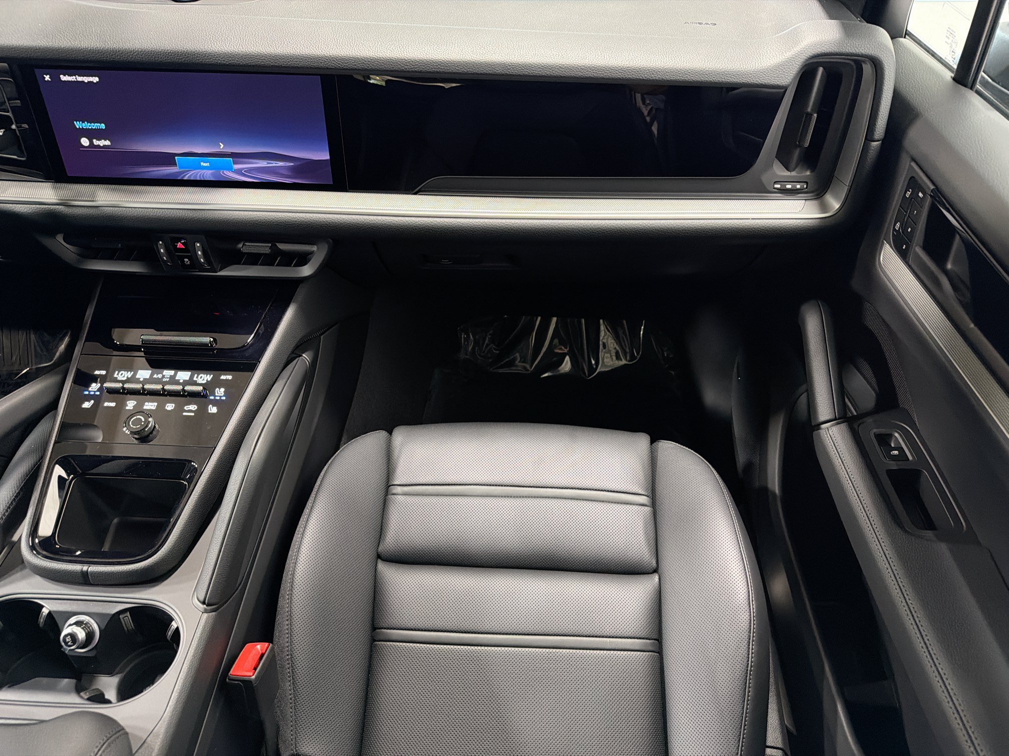 New 2026 Chromite Black Metallic Porsche  image 43