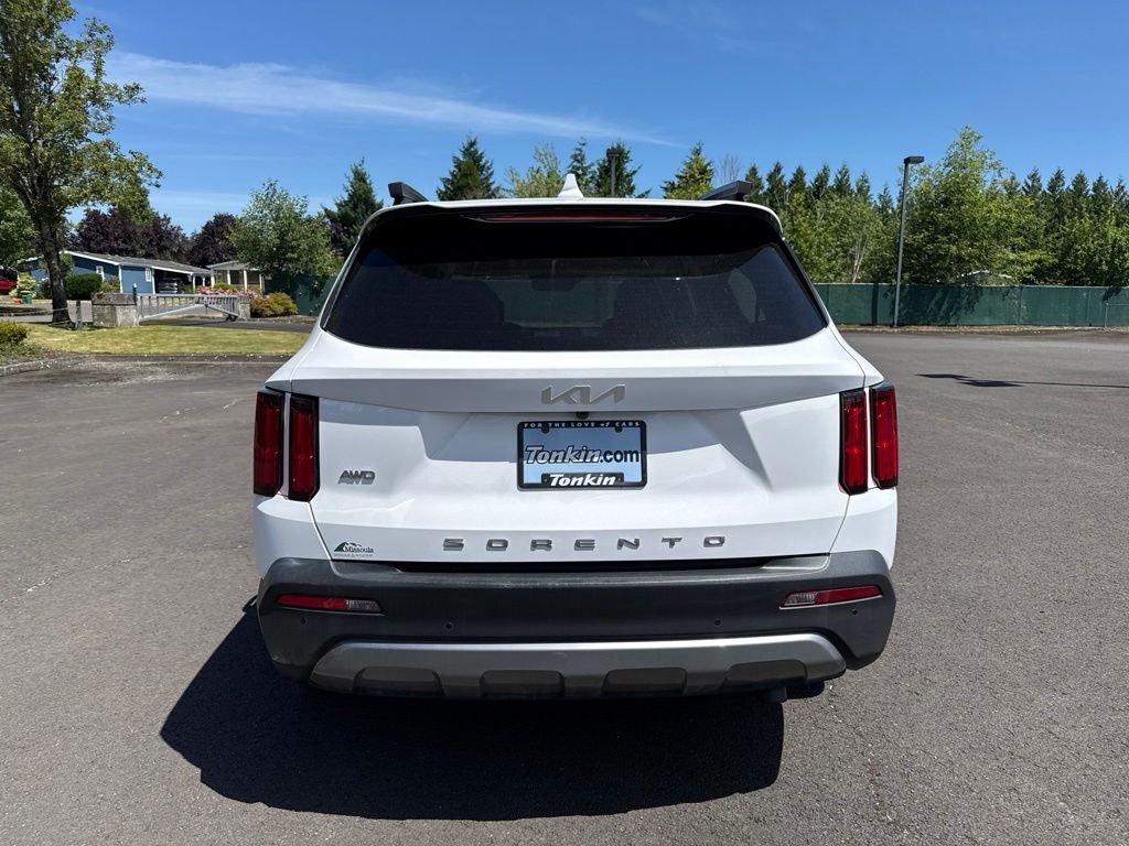 Used 2022 Glacial White Pearl Kia X-Line SX Prestige image 6