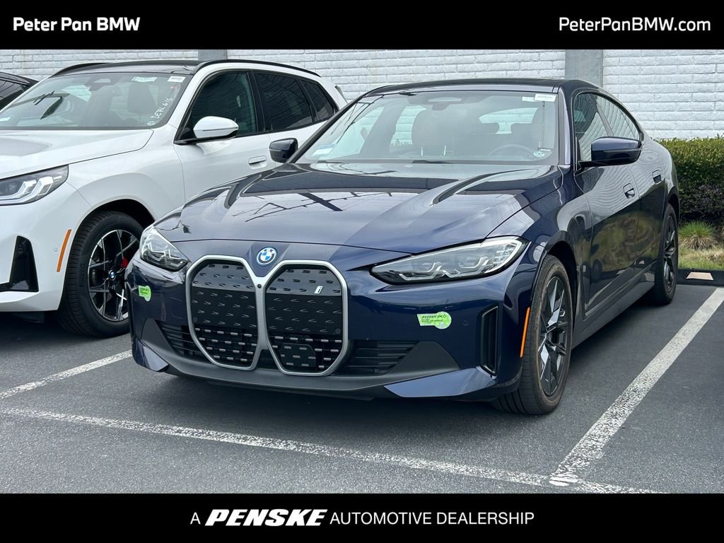 2023 BMW i4 eDrive35's photo