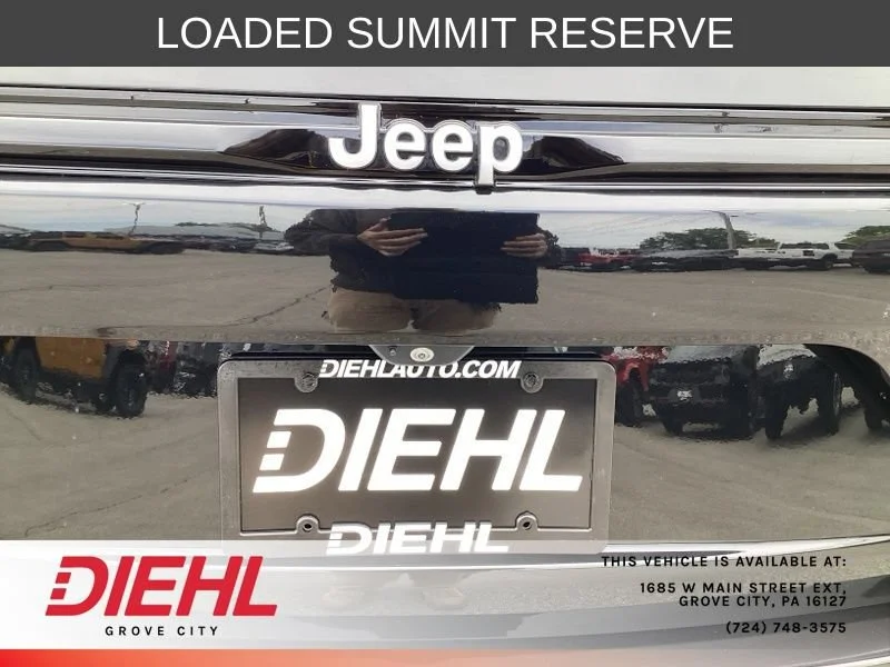 Used 2023 Black Jeep Summit image 11