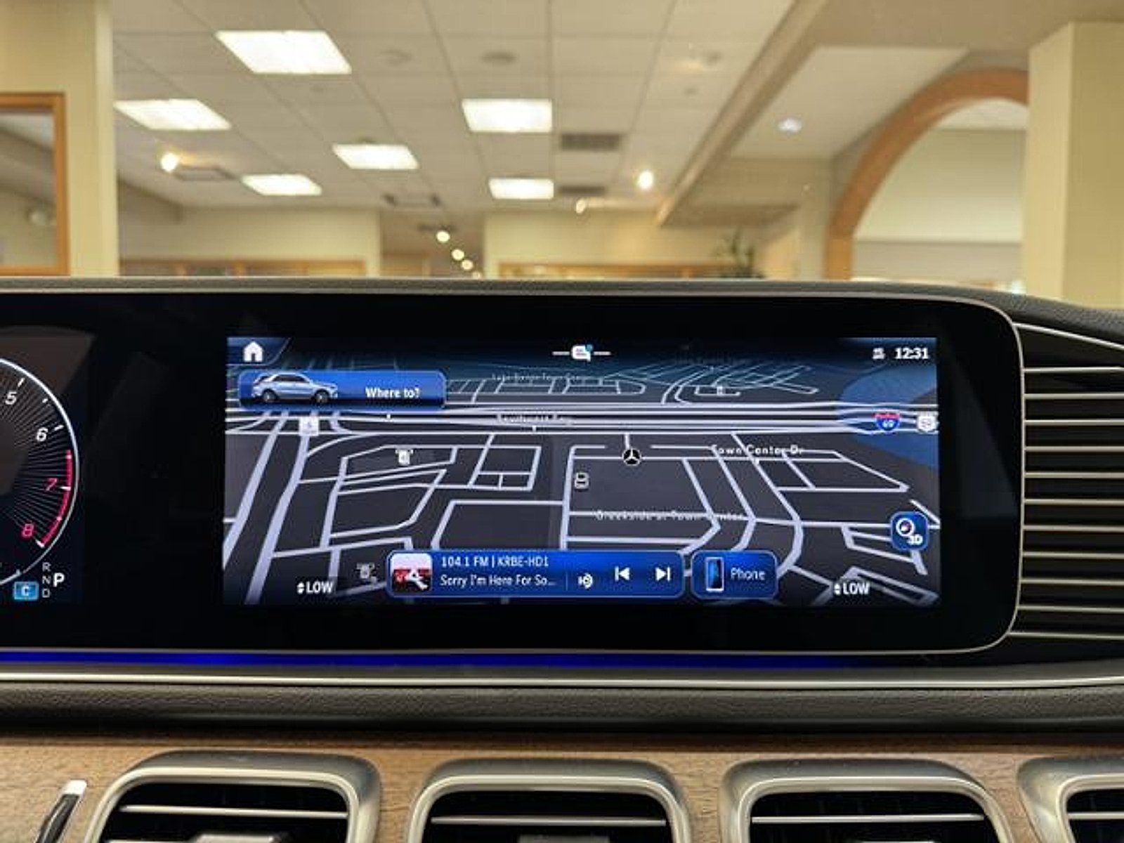 Certified Used 2025 Polar White Mercedes-Benz  image 16