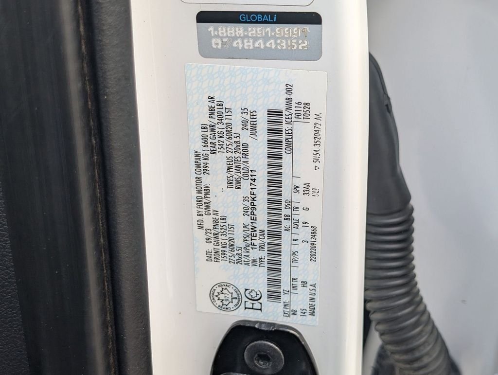 Used 2023 White Ford Lariat image 26