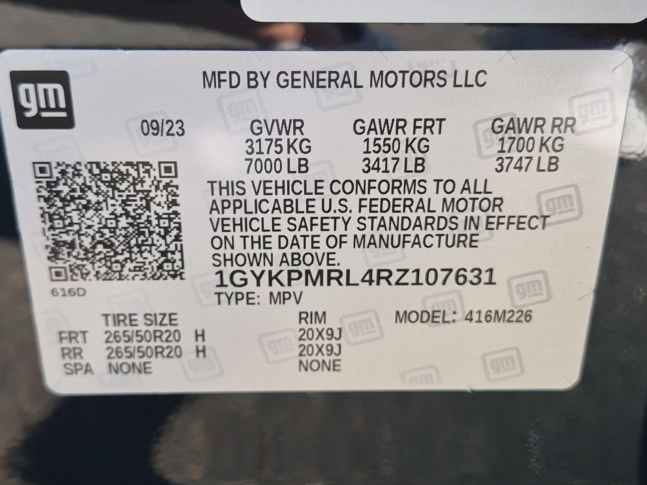 Used 2024 Emerald Lake Metallic Cadillac Tech image 32