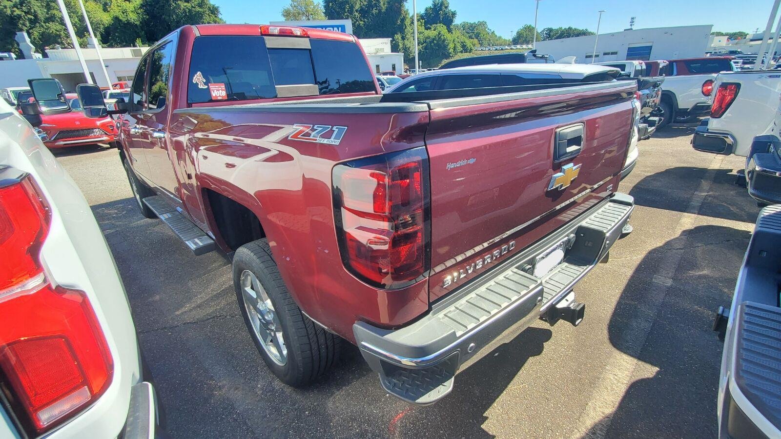 Used 2015 DEEP RUBY METALLIC Chevrolet LTZ image 8