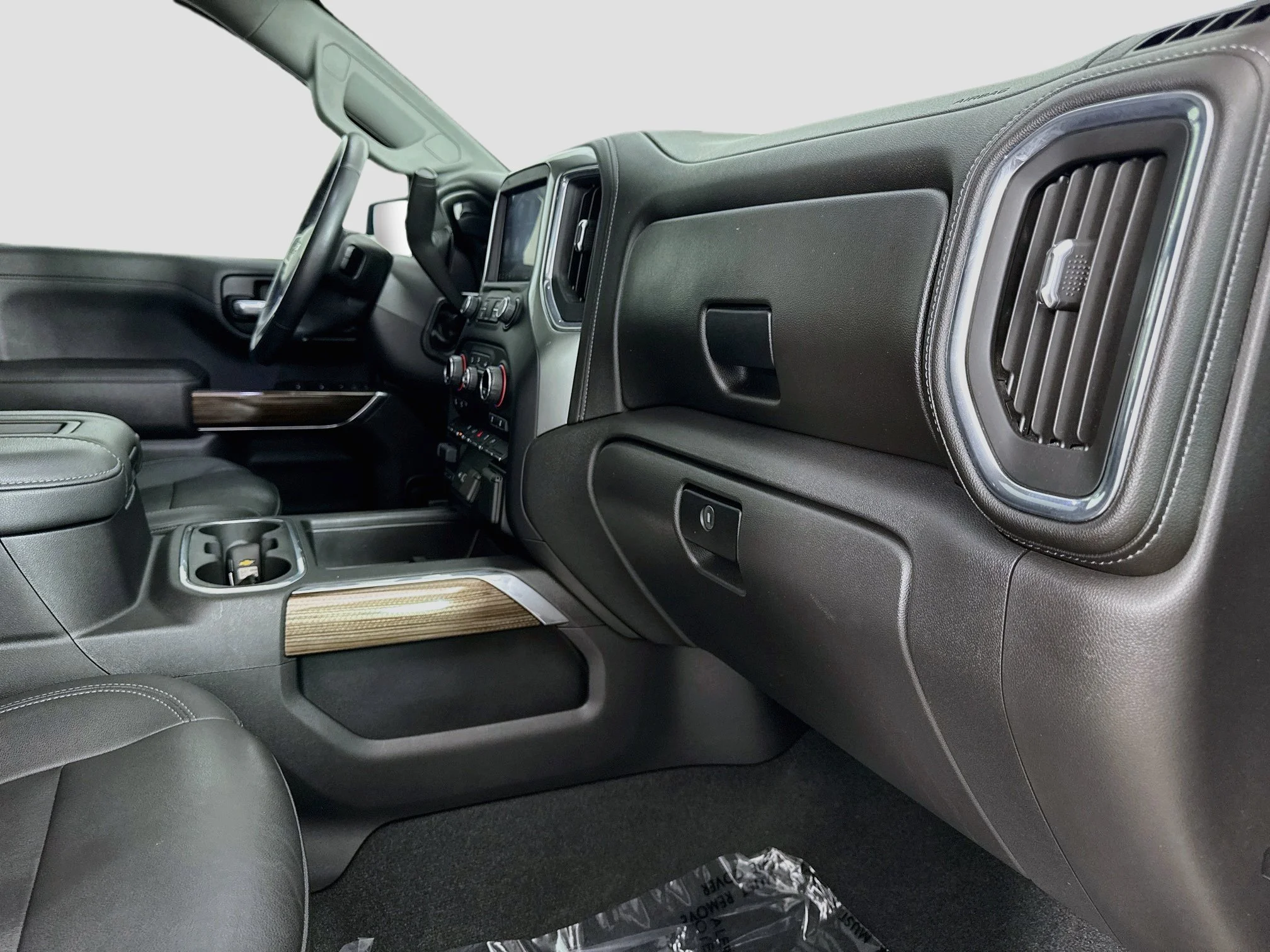 Used 2021 SHADOW GRAY METALLIC Chevrolet RST image 30