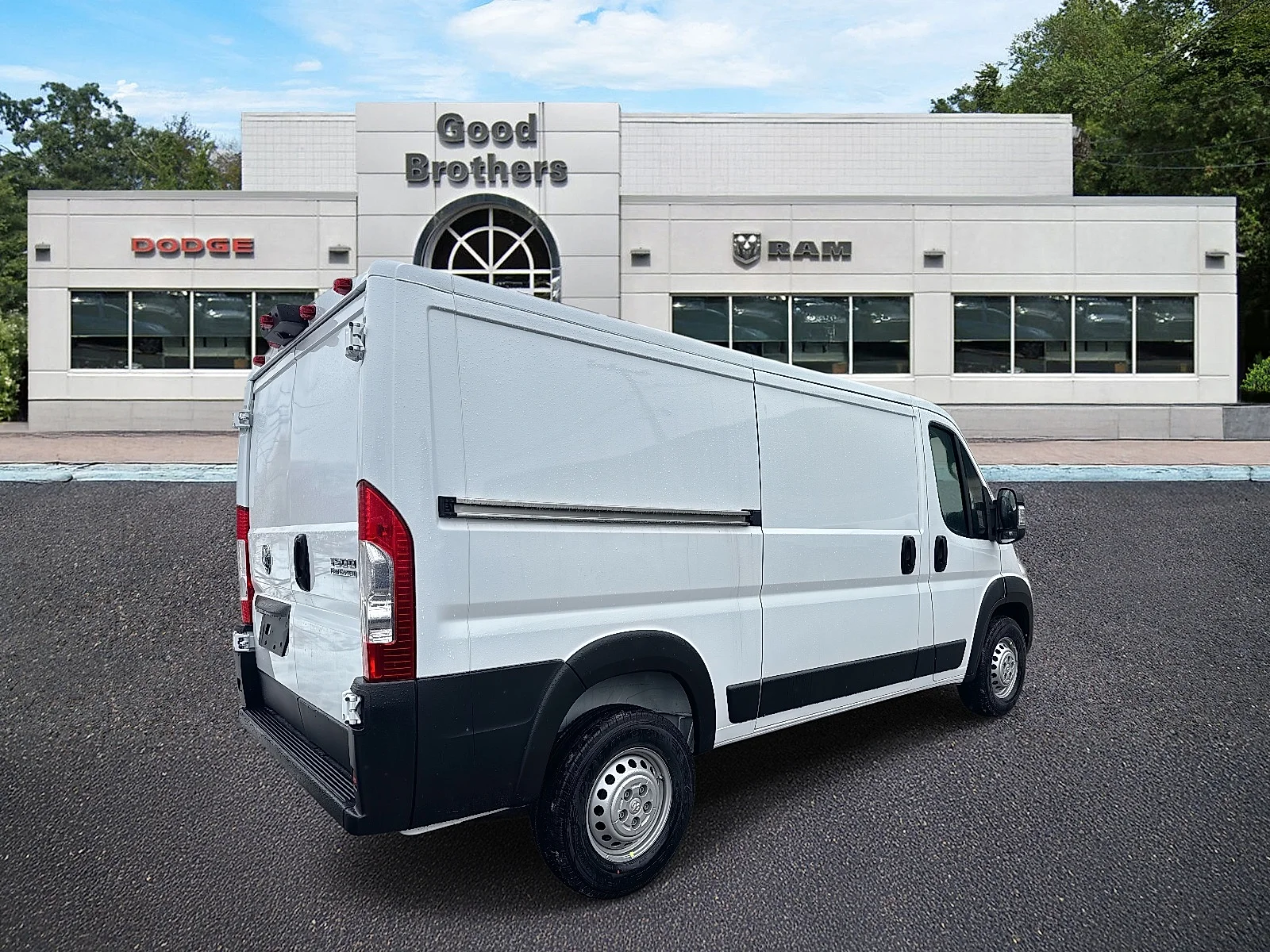 New 2026 Bright White Clear-Coat Exterior Paint RAM Cargo Van Tradesman Low Roof 136" WB w/Pass Seat image 2