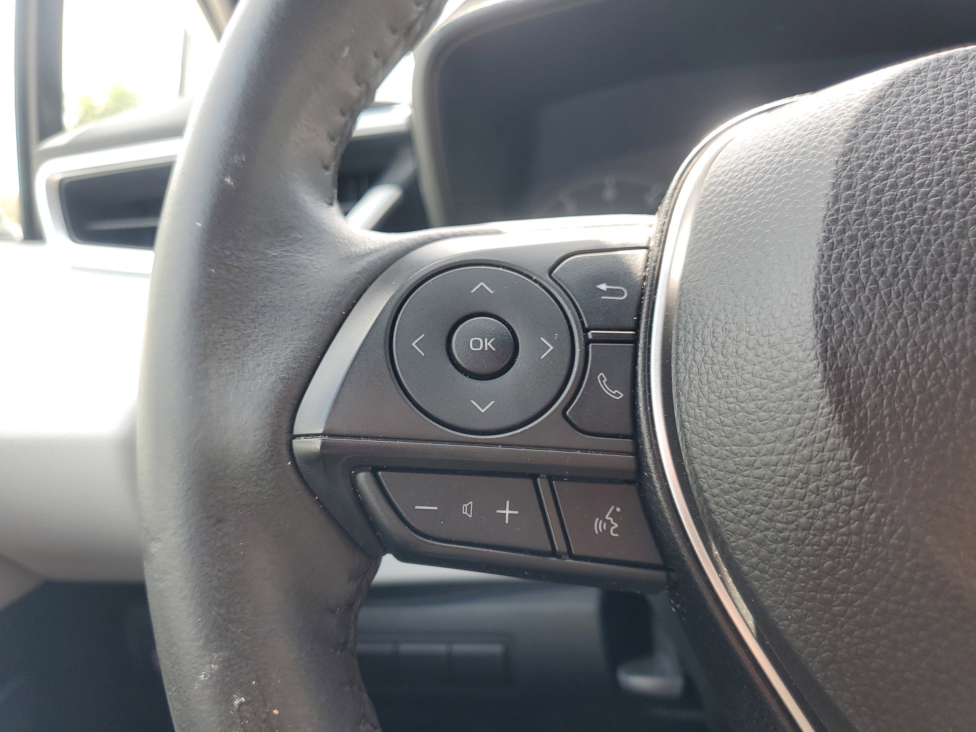 Used 2024 Ice Toyota SE image 21