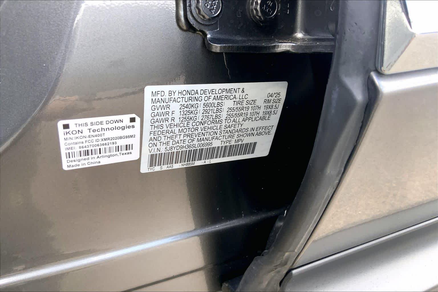 Used 2025 Liquid Carbon Metallic Acura  image 37