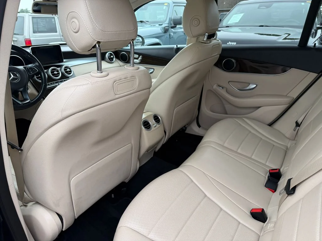 Used 2019 Black Mercedes-Benz GLC 300 image 7