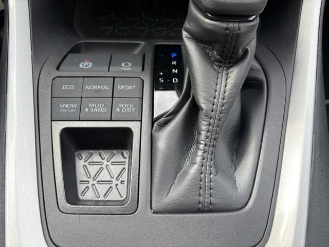 Used 2024 Silver Sky Metallic Toyota LE image 10