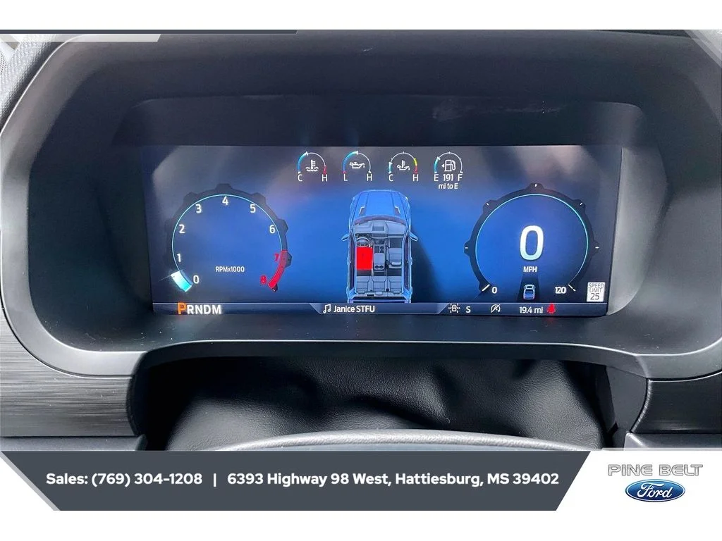 New 2026 Oxford White Ford XLT image 15