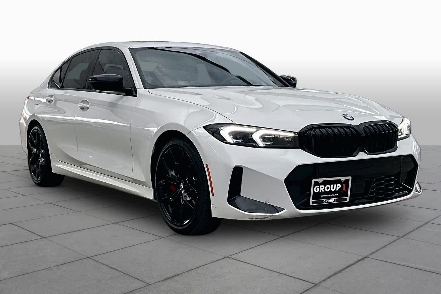 Used 2025 Alpine White BMW 330i image 3