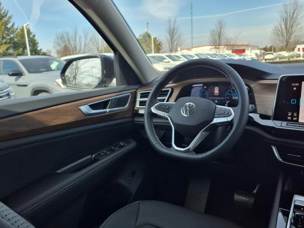 New 2026 Deep Black Pearl Volkswagen 2.0T SE w/Technology image 19