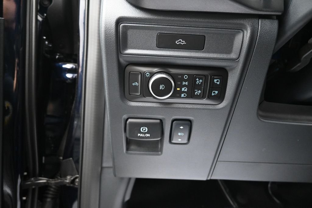 New 2026 Antimatter Blue Metallic Ford XLT image 16