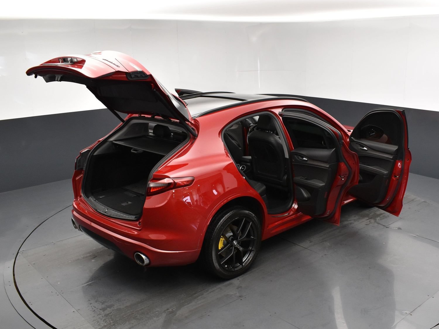 Used 2021 Alfa Rosso Alfa Romeo Ti image 25