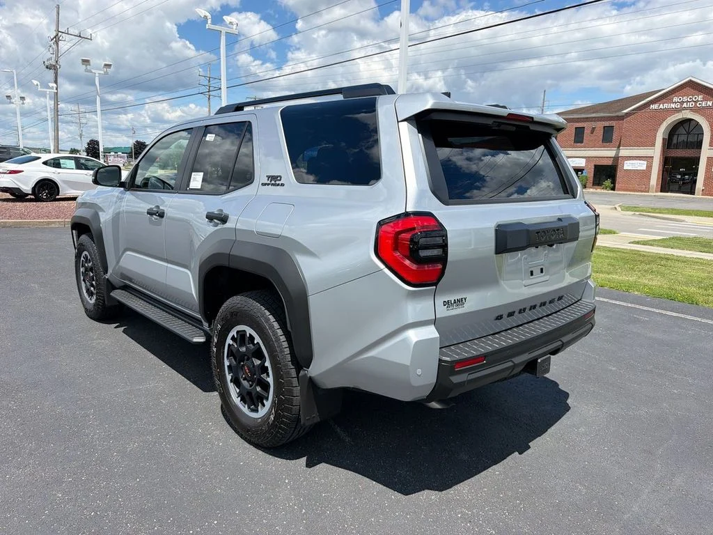 2026 Toyota 4Runner TRD Off-Road - Photo 6