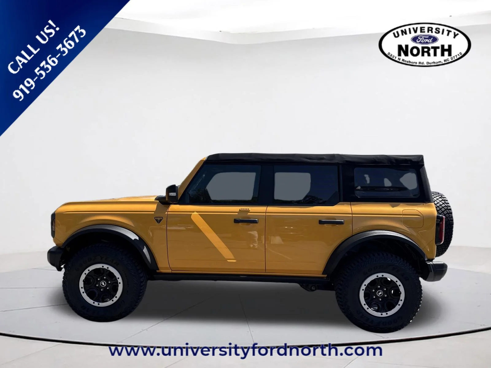 Used 2022 Cyber Orange Metallic Tricoat Ford Badlands image 4