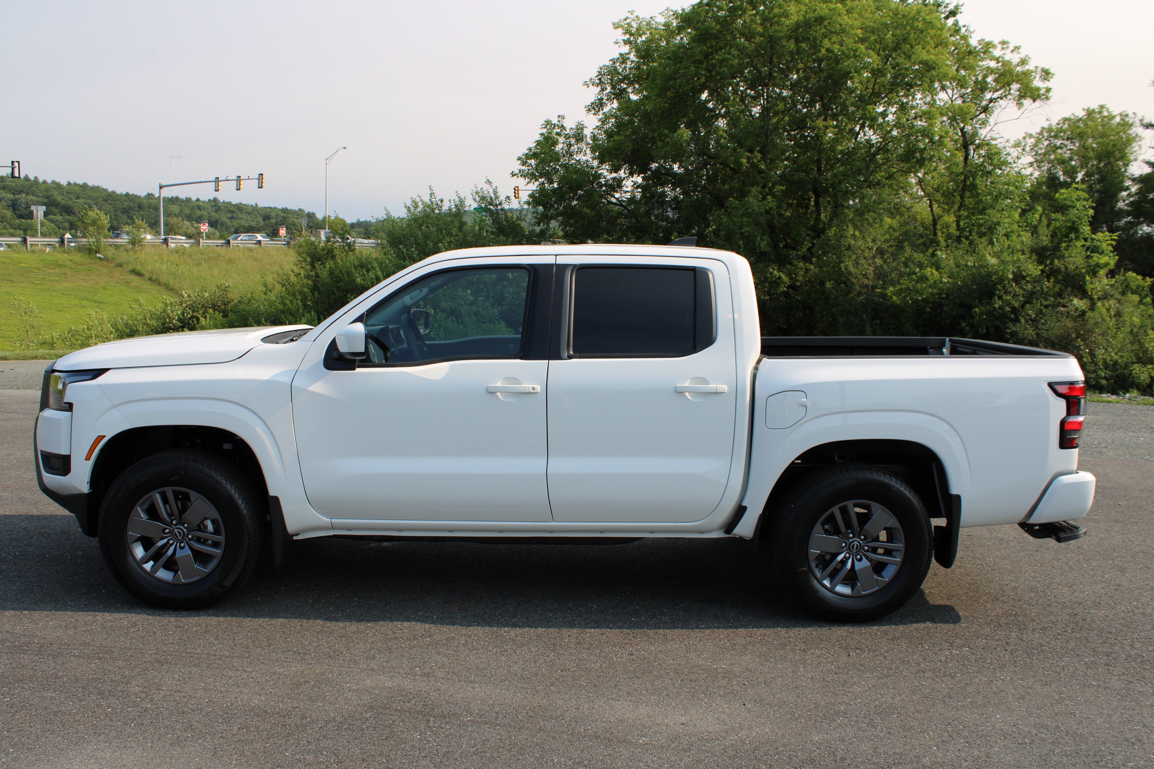 New 2026 Glacier White Nissan Crew Cab SV image 5