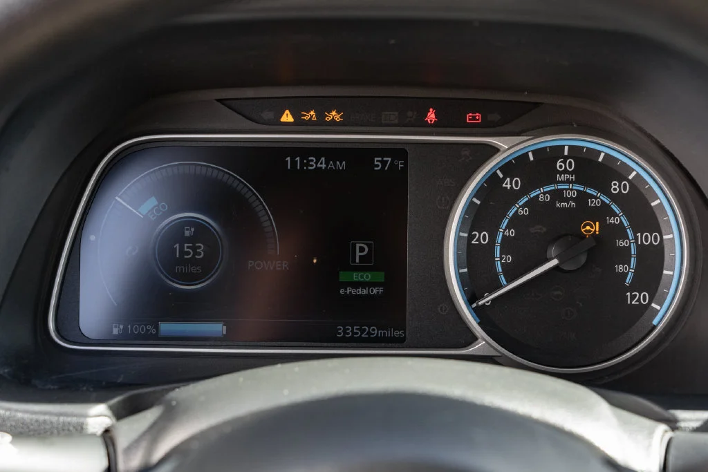 Used 2023 Black Nissan S image 14