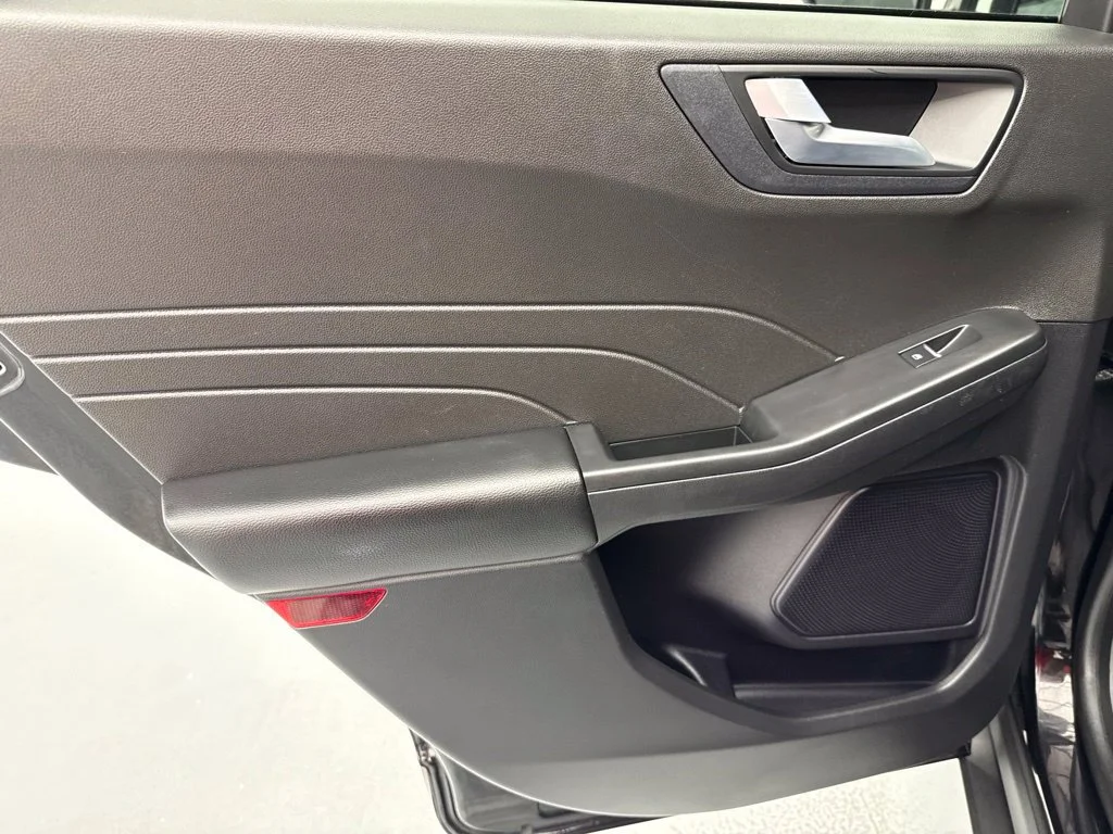 Used 2023 Black Metallic Ford ST-Line image 15