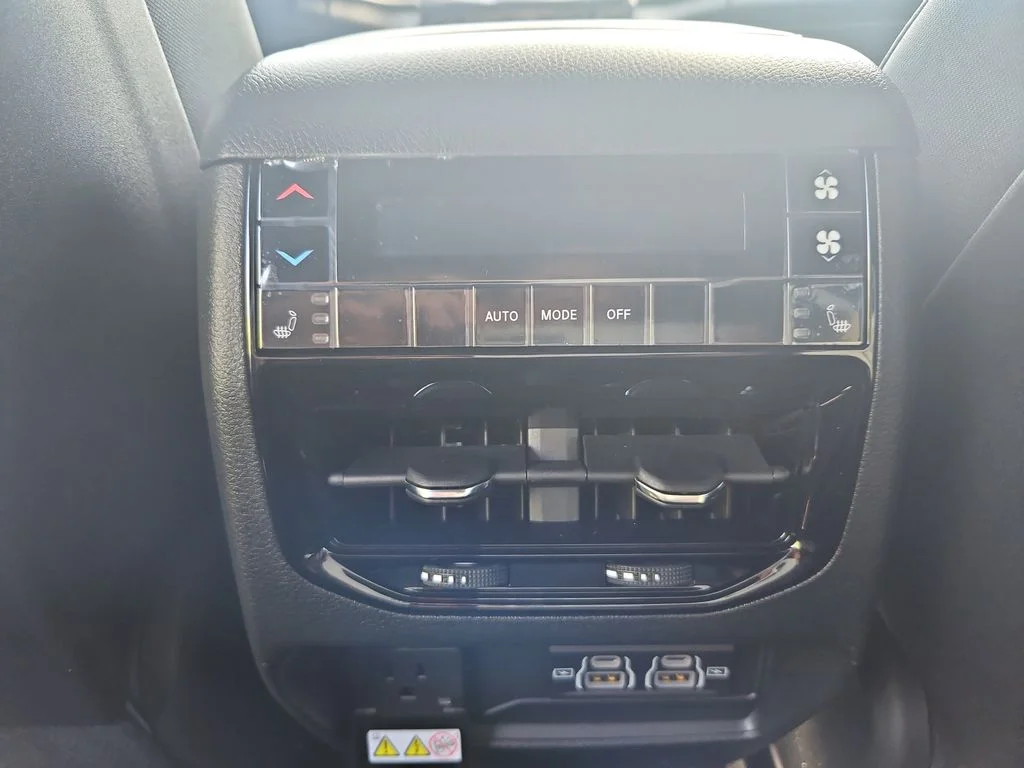 2025 Jeep Grand Cherokee L Limited - Photo 23