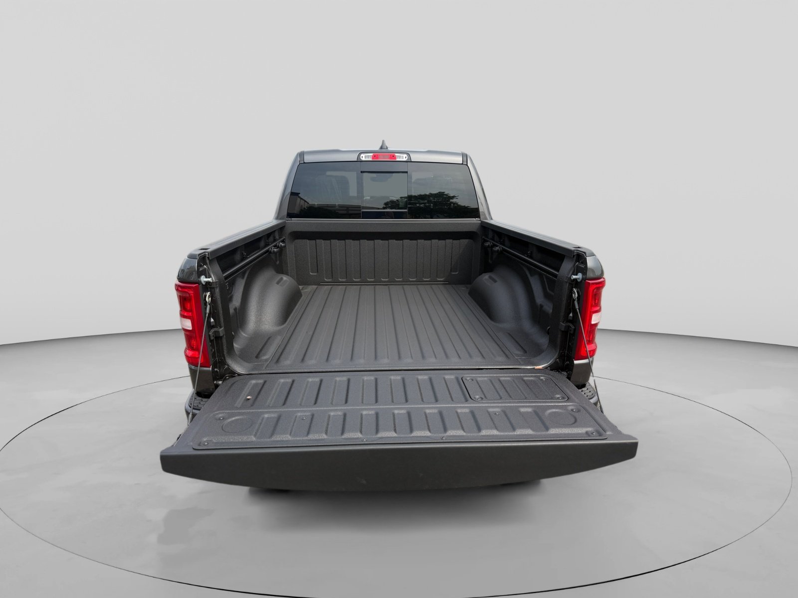 New 2026 Granite Crystal Metallic Clear-Coat Exterior Paint RAM Laramie image 18