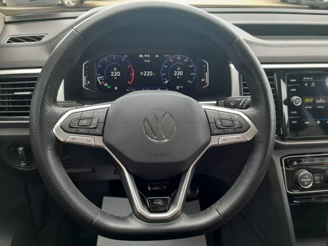 Used 2021 Green Volkswagen 3.6L V6 SEL R-Line image 13