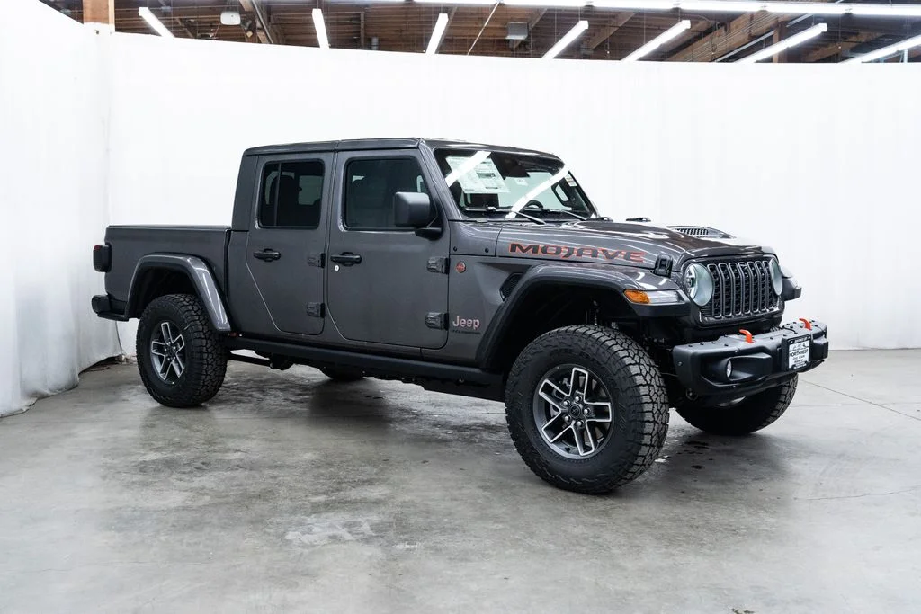 2026 Jeep Gladiator Mojave X Auto's photo