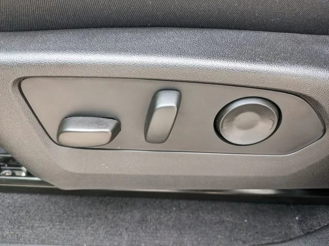 New 2026 Onyx Black GMC Elevation image 21