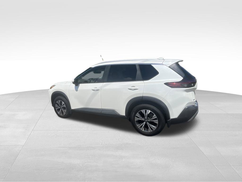 Used 2023 White Nissan SV image 30