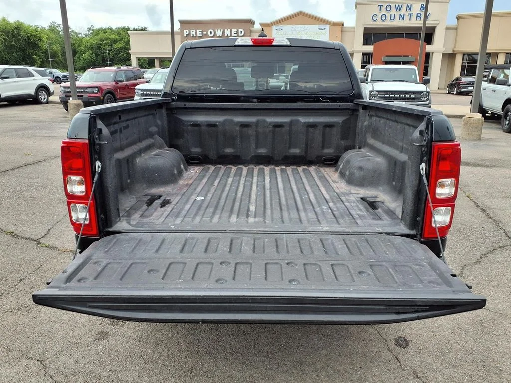 Used 2022 Black Ford XL image 21